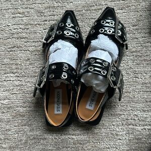 Steve Madden flats